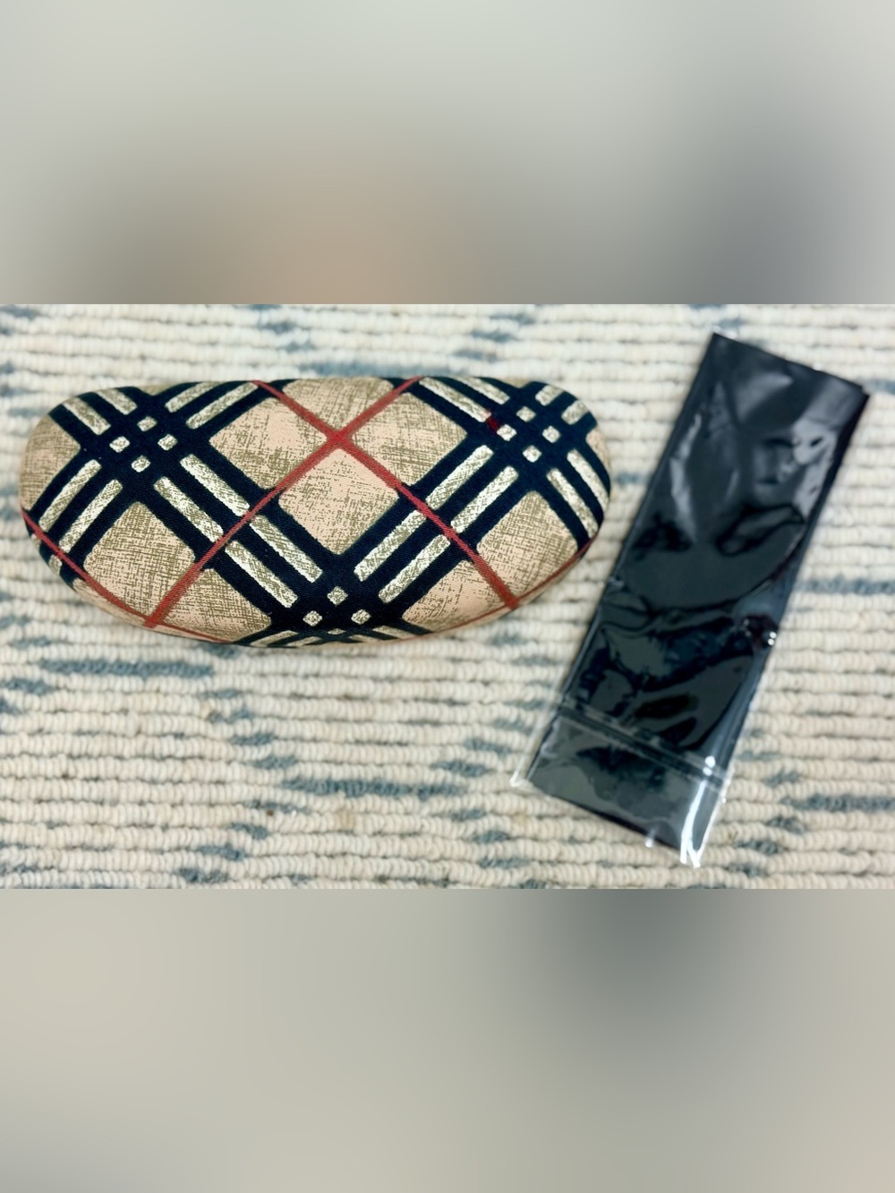 BURBERRY Y2K Classic Signature Plaid Sunglasses Outer Case + Box Set